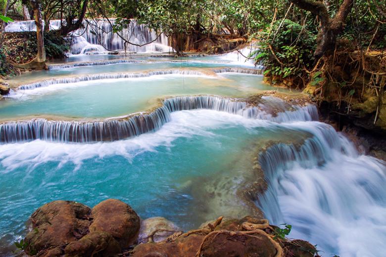 900x600_laos-kuang-si-waterfalls