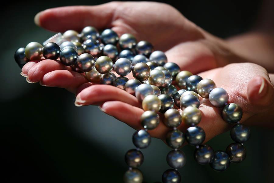 Tahitian pearls are diverse in size and colour